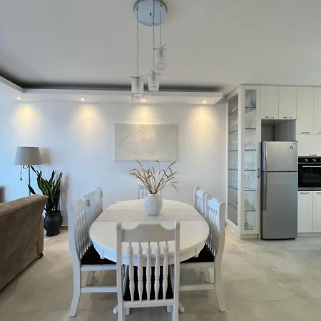 Daire Bj House İskados