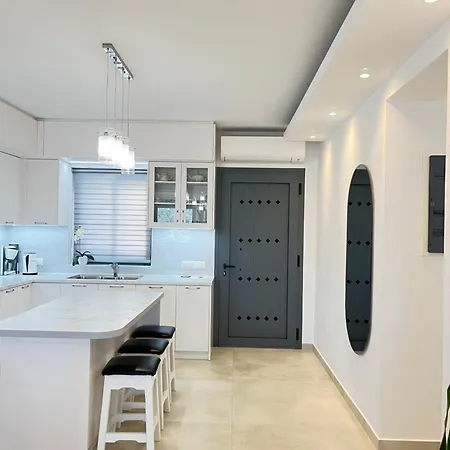 Bj House Daire İskados