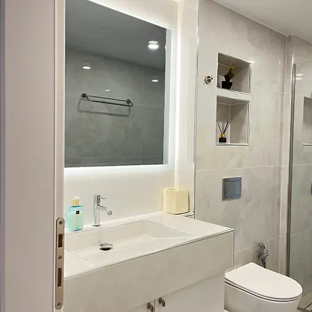 Daire Bj House İskados