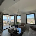 Bj House